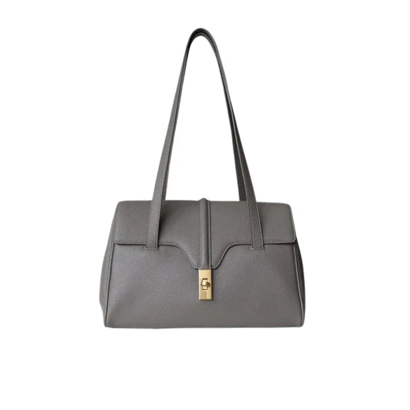 Laura Budapeste Pouch