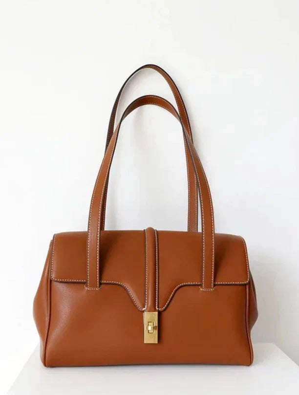 Laura Budapeste Pouch