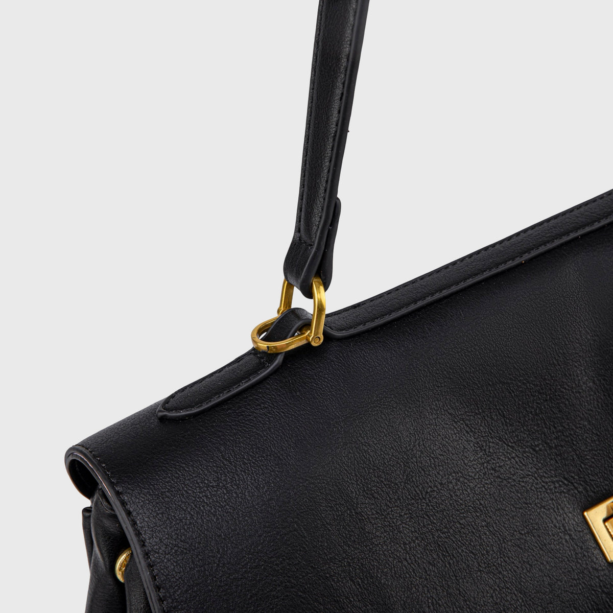 Cecil Essential -  Black Bestseller
