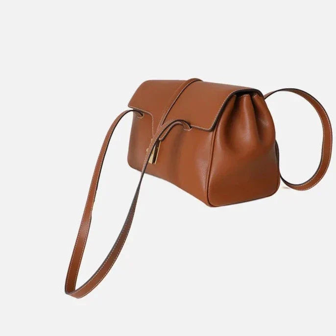 Laura Budapeste Pouch