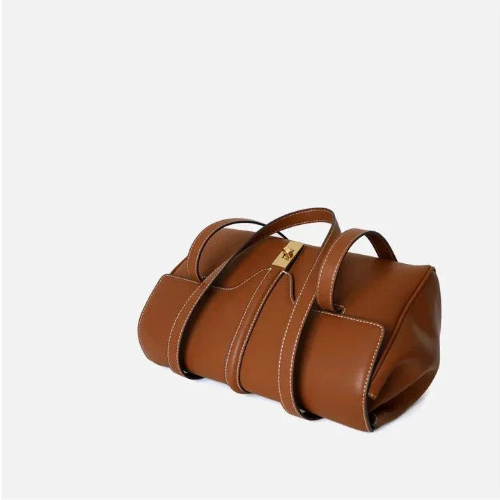 Laura Budapeste Pouch