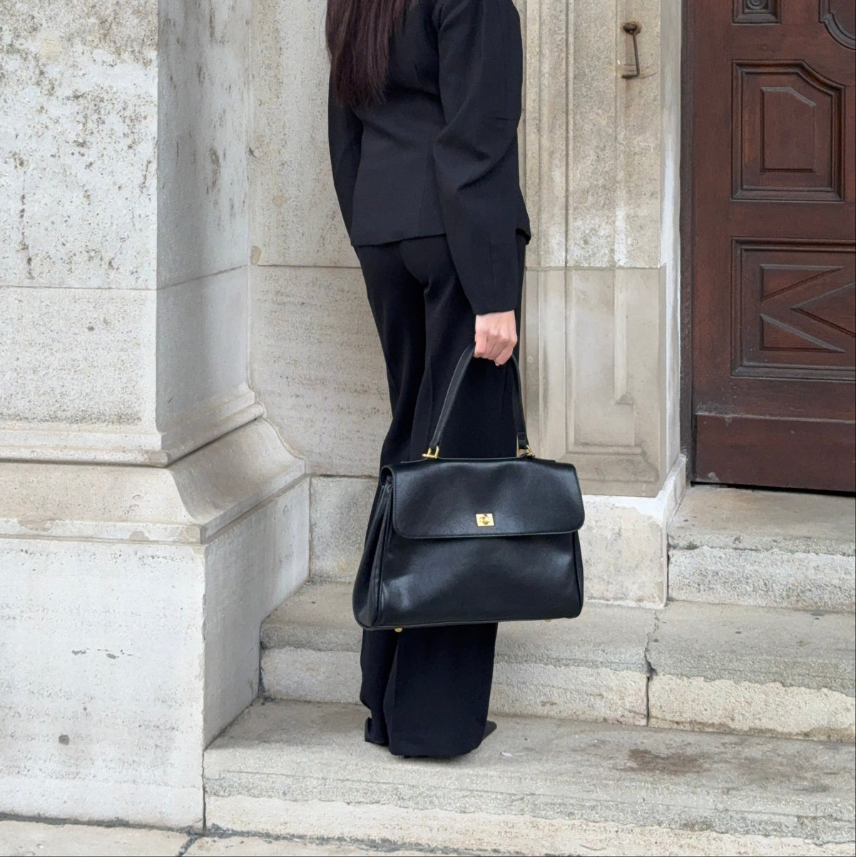 Cecil Essential -  Black Bestseller